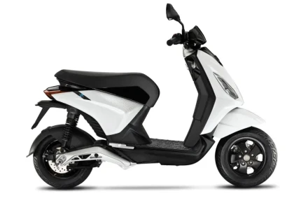 Piaggio 1 Moped 30 MPH (USA)