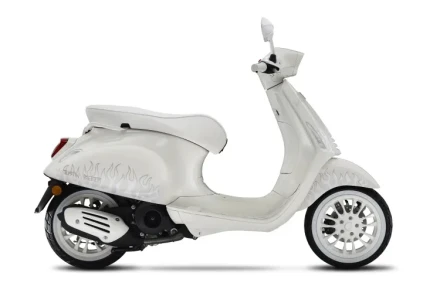 Vespa Sprint 150 Justin Bieber (CA, USA)