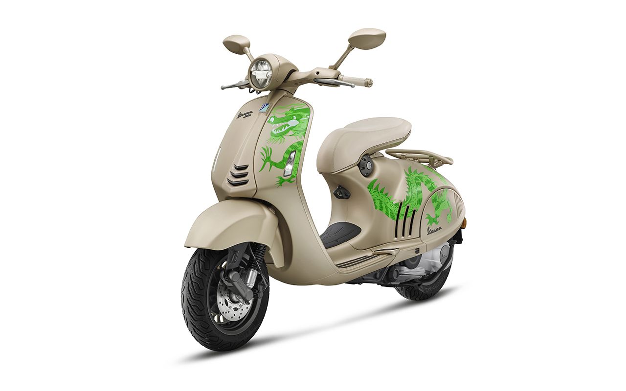Vespa 946 125 Snake E5+ 12th Anniversary (EU)